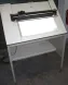 Mega Stahl Cutter 699-2 auf Leuchttisch mit Abfallbox